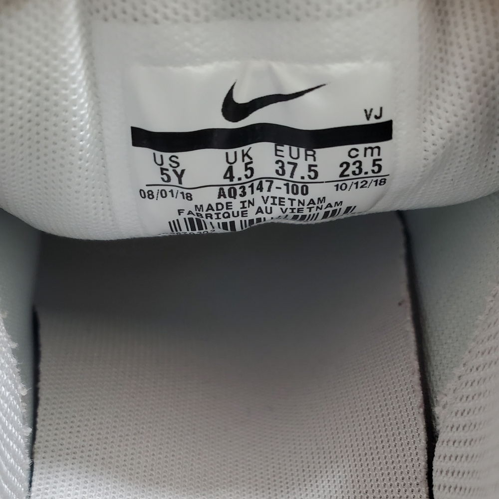 NIKE Air Max 95 GS White Vast Grey - Picture 10 of 13